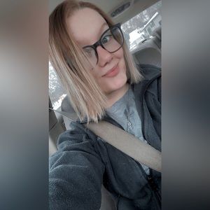 Meet your Posher, Sidnie